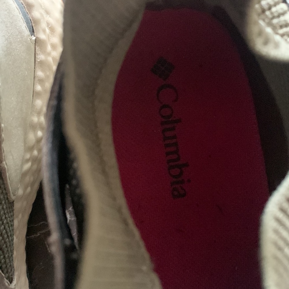 Women’s adidas hikers worn once! Size 8.5 waterproof, Out dry. - Picture 7 of 8